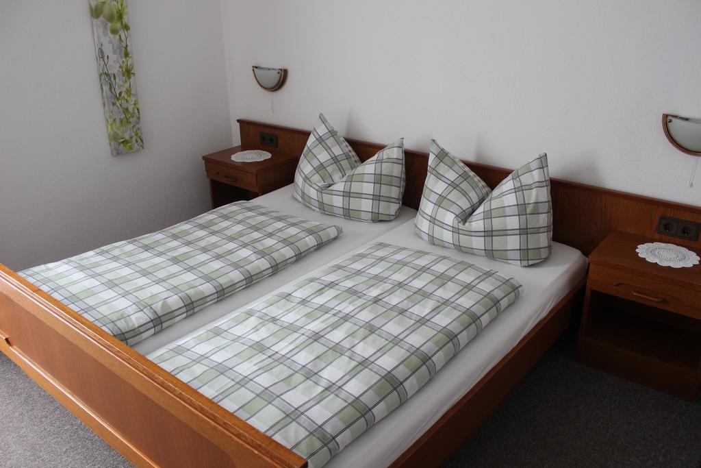 Haus Almrausch Hotel Seefeld in Tirol Room photo